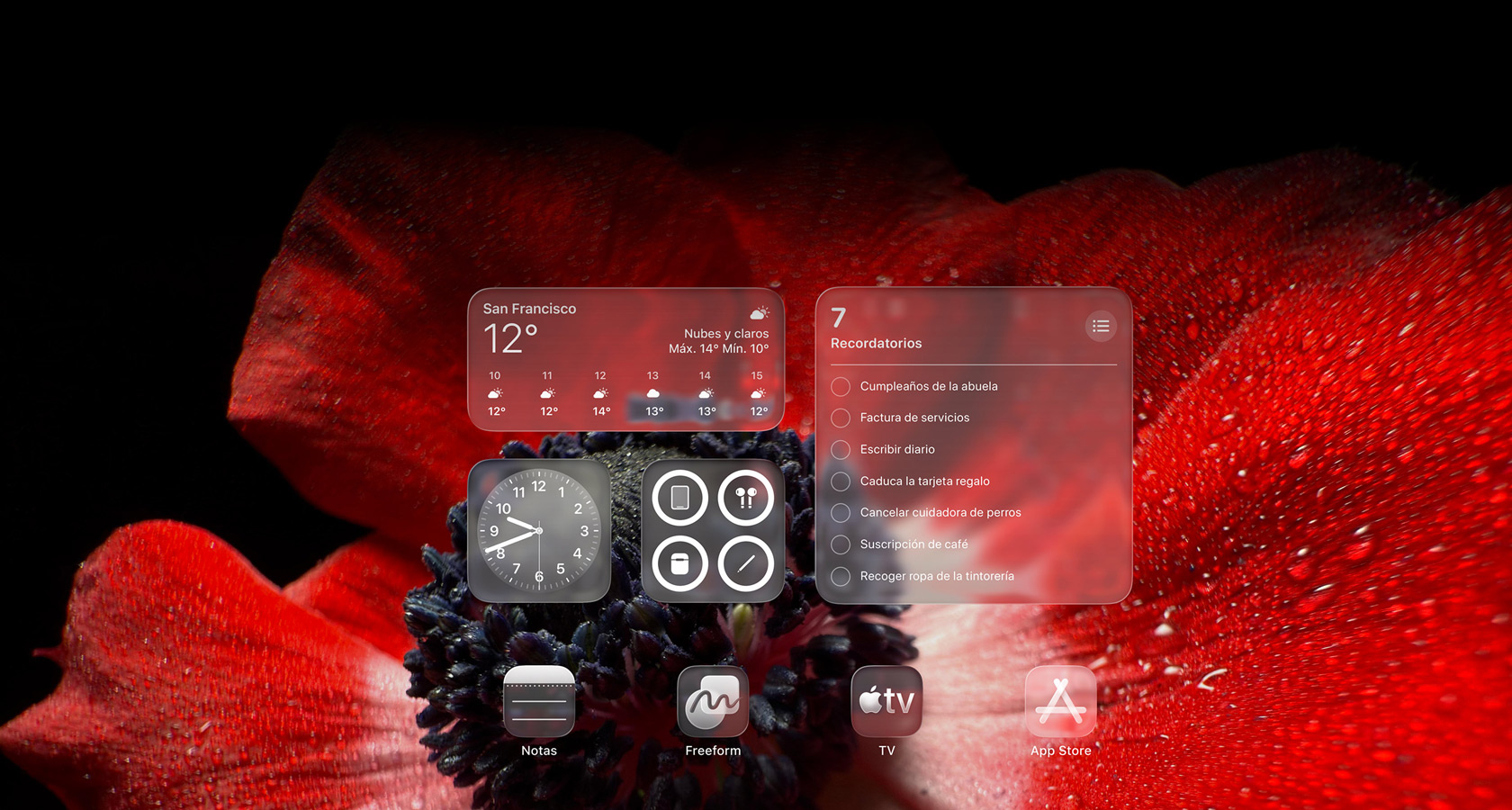 En la pantalla de bloqueo aparecen los iconos de las apps Tiempo, Recordatorios y Reloj con el efecto Liquid Glass translúcido y un fondo refractante