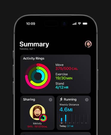 iPhone 17, Fitness summary, Activity rings, Move, Exercise, and Stand metrics, actvity sharing with friends, weekly Running stats