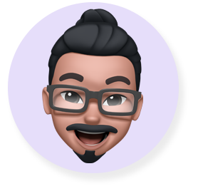 Lachend Memoji-gezicht - een baardige man met een bril