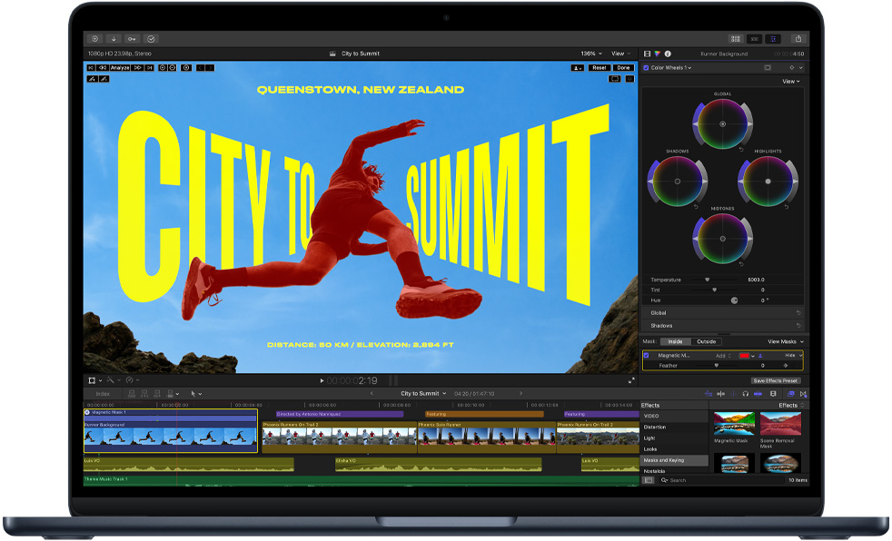 MacBook Air met op het scherm een video die wordt bewerkt om de prestaties van de M5‑chip te laten zien
